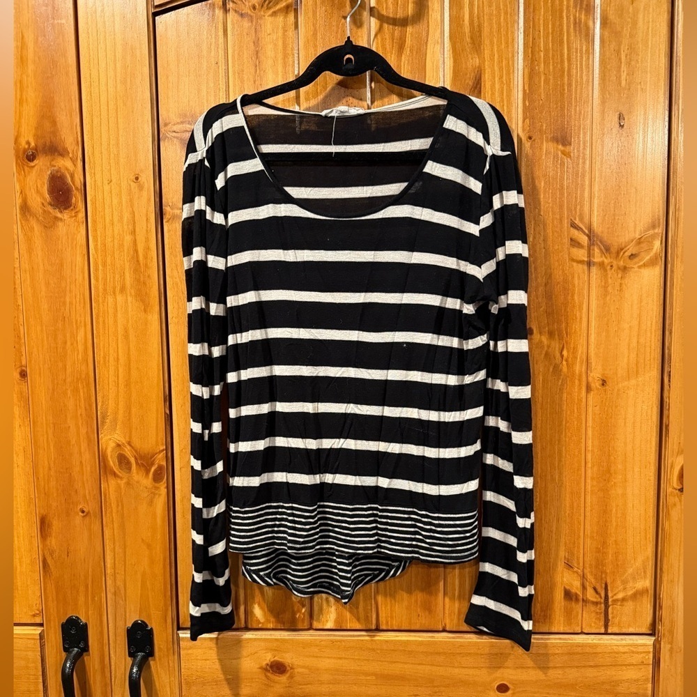 Olive & Oak Strip Long sleeve tee